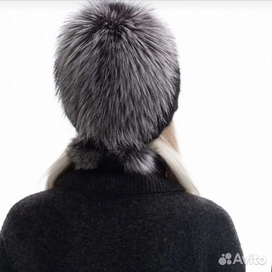 Женские меховые шапки