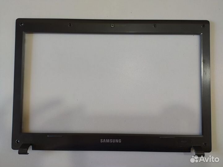 Рамка матрицы для ноутбука Samsung NP-R425L