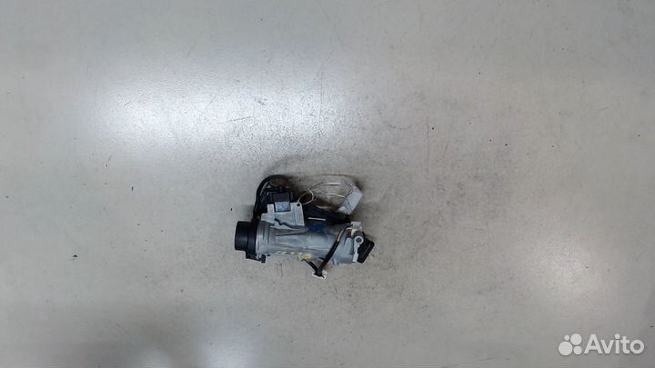 Замок зажигания Volkswagen Tiguan, 2011