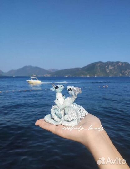 Влюблённые драконы из бисера