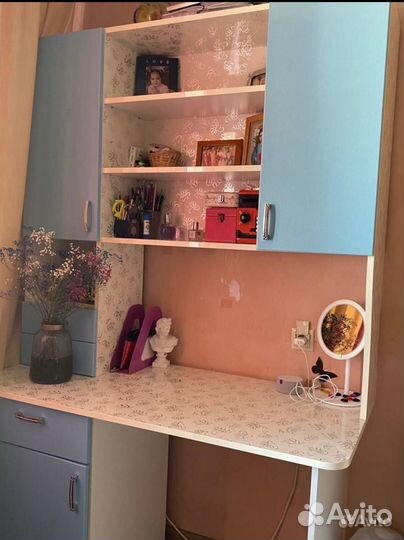 Парта и кровать