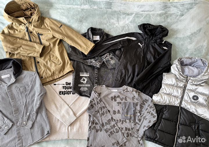 Куртка,ветровка, 2 рубашки,2 кофты, жилетка