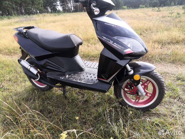 Скутер Stels Vortex 50