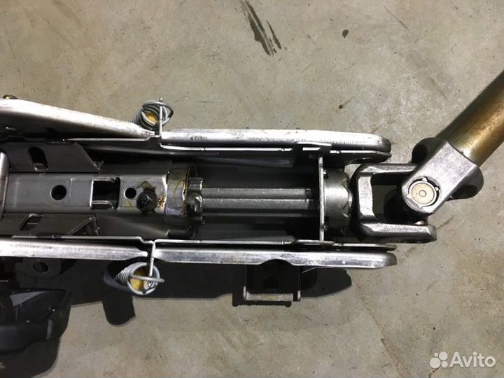 Колонка рулевая Skoda Yeti 1.2 CBZ 2010