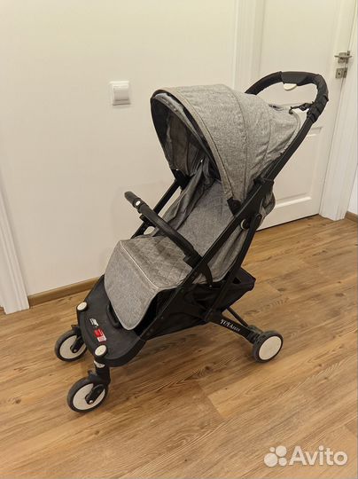 Коляска прогулочная yoya plus