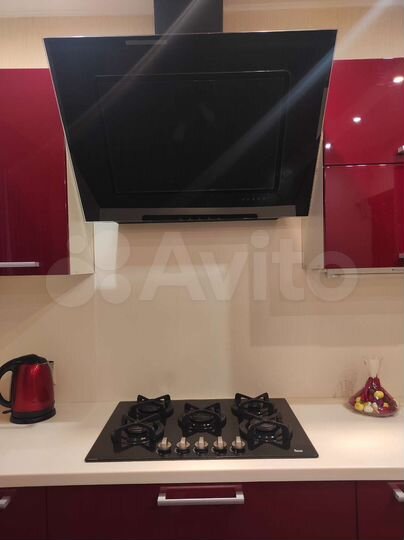 3-к. квартира, 104 м², 8/9 эт.