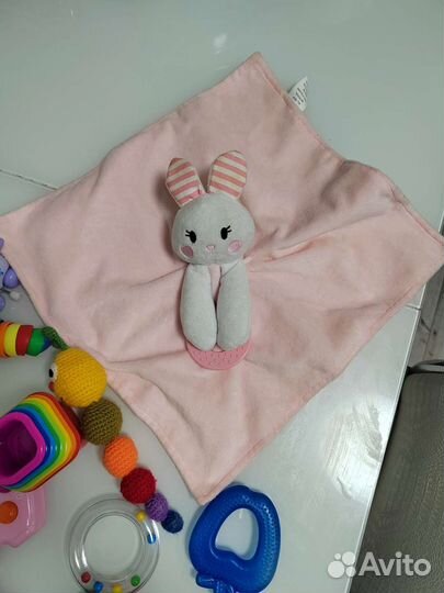 Детские игрушки-погремушки