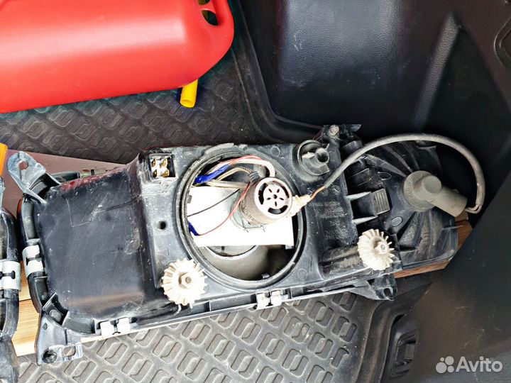 Фары с линзами Passat B3