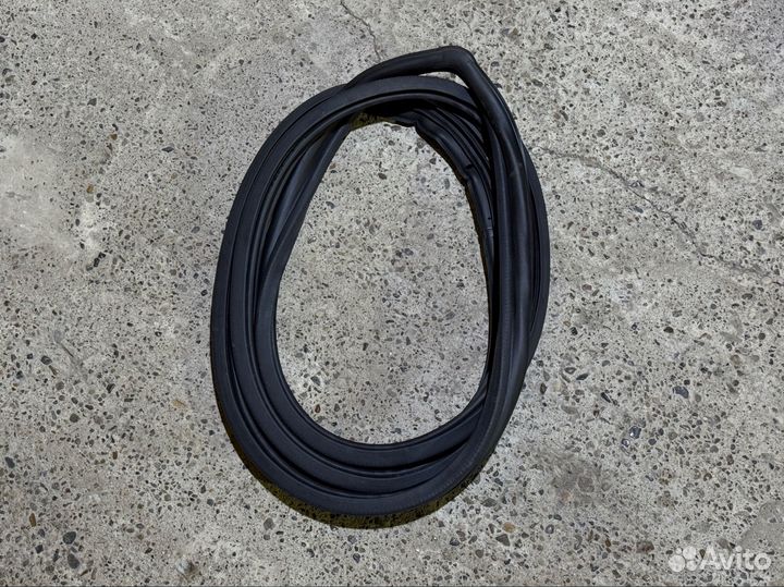 Уплотнитель двери Espero передней левой/правой