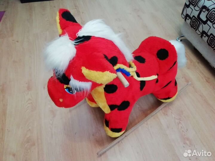 Детская качалка лошадь