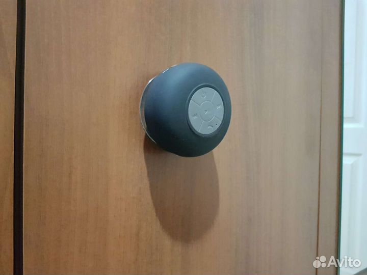 Блютуз колонка мини (с липучкой)