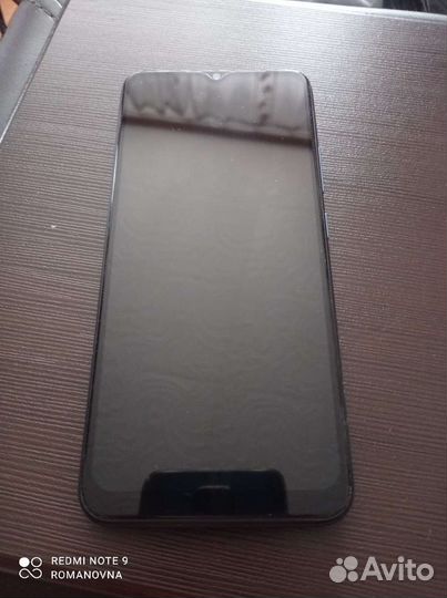 Телефон Realme C15