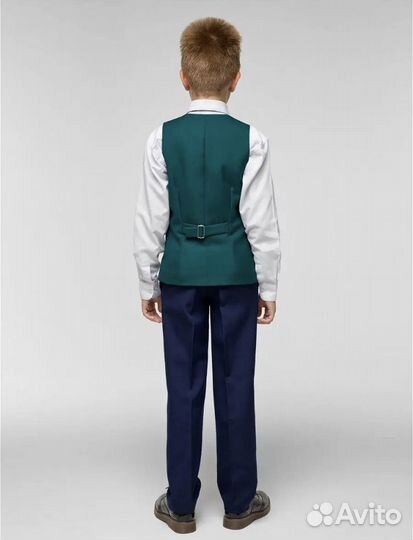 Жилет школьный в клетку