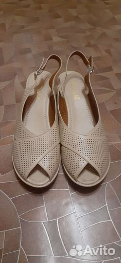 Обувь женская 41