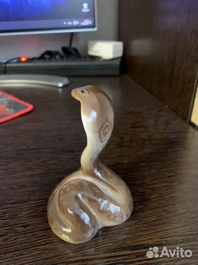 Фарфоровые статуэтки