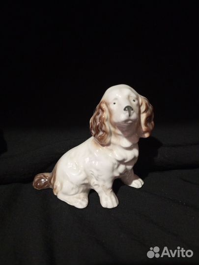 Фигурки собаки фарфор
