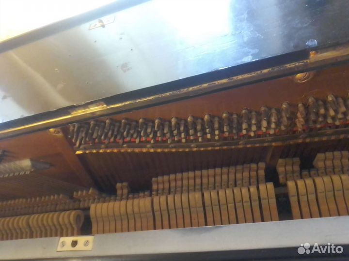 Старинное немецкое пианино