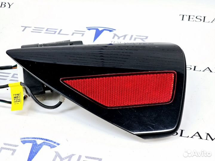 Люк порта зарядки с электроприводом в сборе Tesla