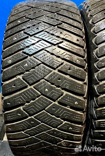 Goodyear Ultragrip Ice Arctic 215/55 R16