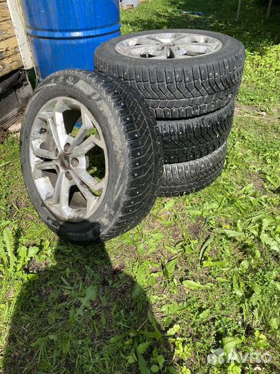 Комплект зимних колес r16