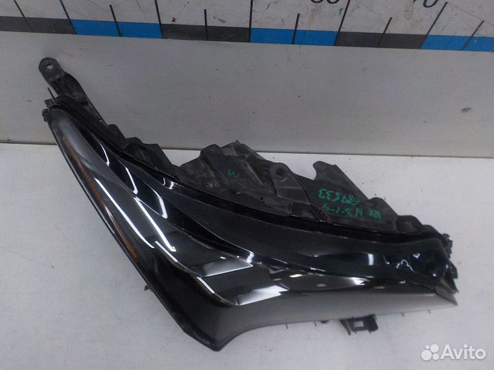 Фара правая Lexus NX200/NX200t/NX300/NX300h