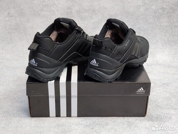Кроссовки adidas Terrex Swift R2