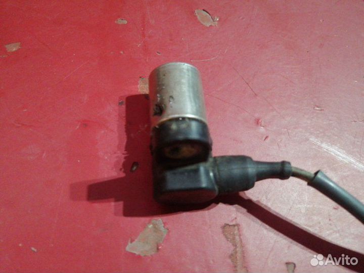 Датчик положения распредвала правый Land Rover