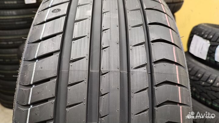 Triangle EffeXSport TH202 235/40 R19 96Y