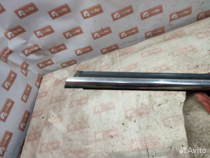 Уплотнитель стекла двери бархотка передний левый