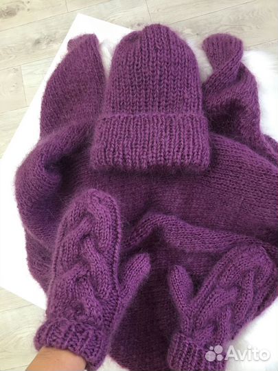 Коплект шапка и варежки на зиму