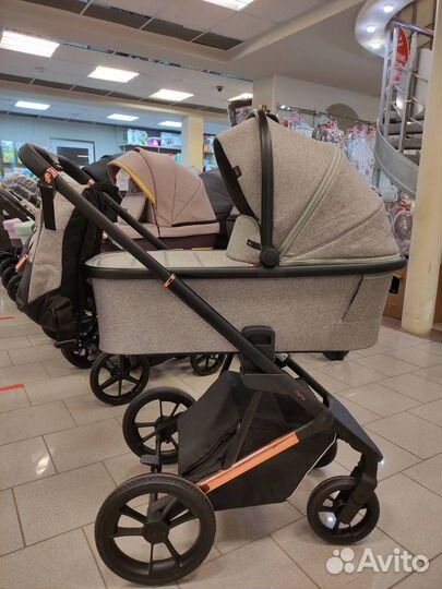 Детская коляска новая 2 в 1