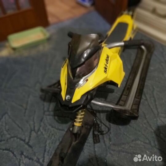 Детский снегокат