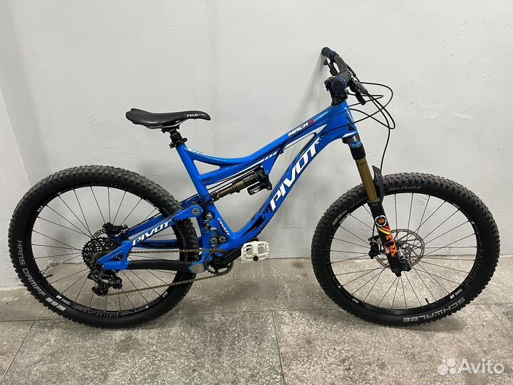 Pivot mach6 full carbon enduro 27.5