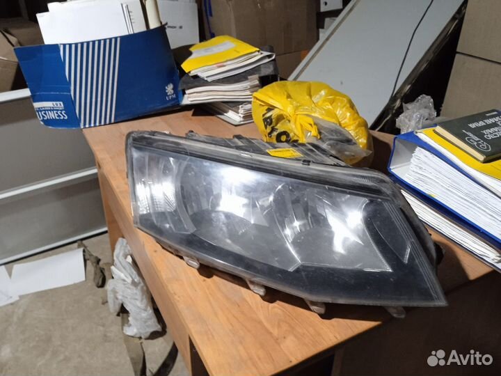 Фара правая для Шкода октавия а7, 2014 год