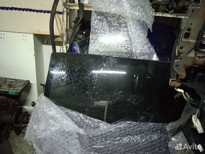 Стекло заднее для Dodge charger