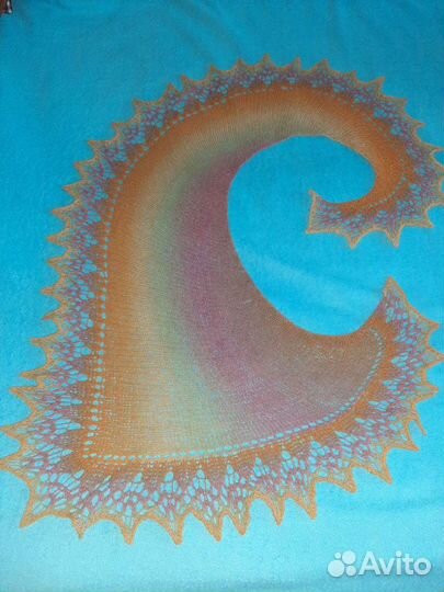 Шаль-фишю, платок, бактус