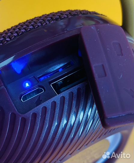 Портативная колонка