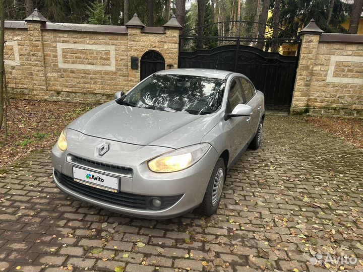 Renault Fluence 1.6 AT, 2011, 320 000 км