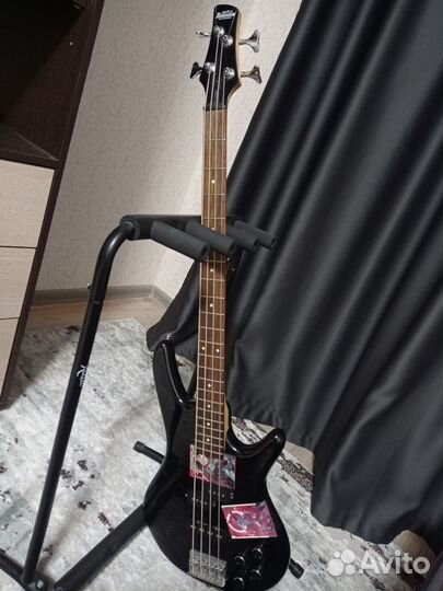 Бас гитара ibanez GSR200