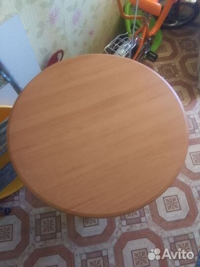 Журнальный столик