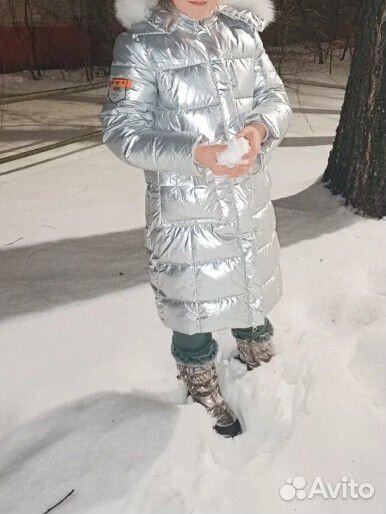 Зимний пуховик на девочку