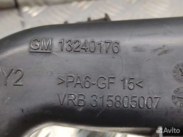 Патрубок интеркулера Opel Insignia 1 2.0 2009