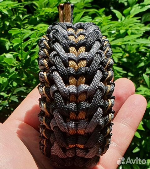 Браслет из паракорда 