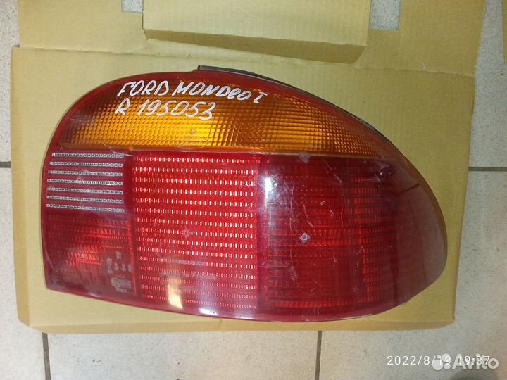 Фонарь задний правый Ford Mondeo 1