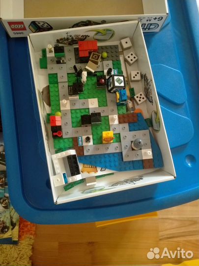Лего мини-фигурки и настольная игра