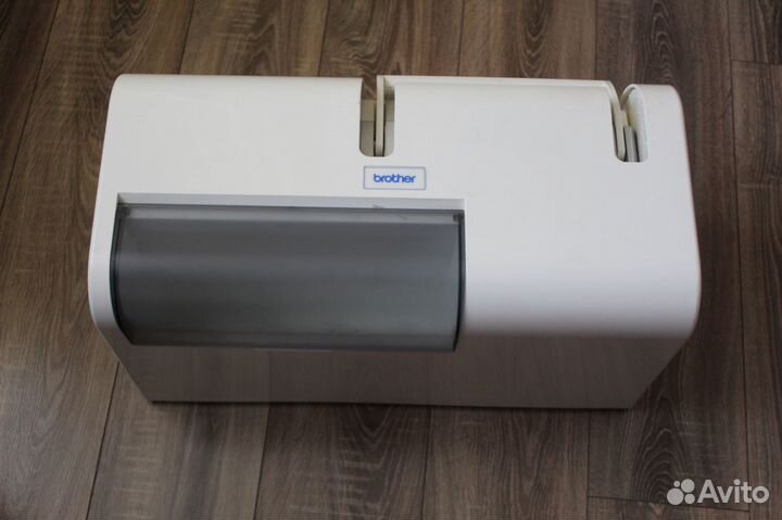 Швейно-вышивальная машина Brother NV 4000