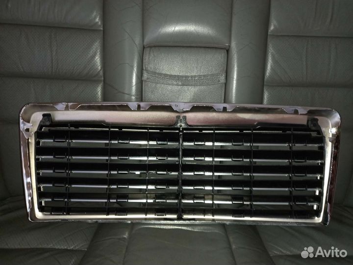 Решетка радиатора Mercedes w201