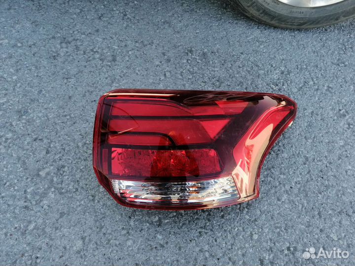 Фонарь, фара, задняя оутлендер 3, 2020 г