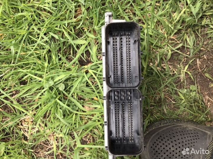 Блок эбу Audi A4 b9 cyrb 249лс quattro