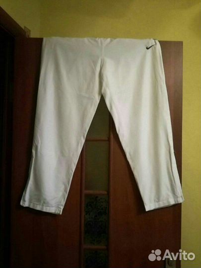 Спортивный костюм женский